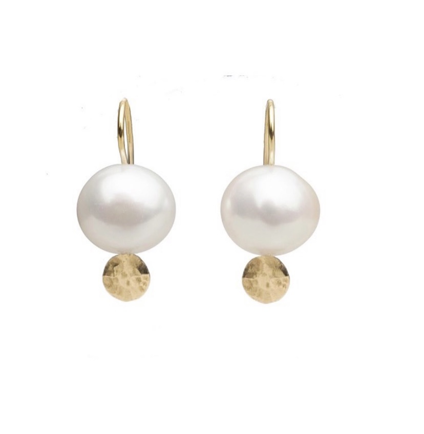 Pearl earrings on a gold wire — Melina Fachidis